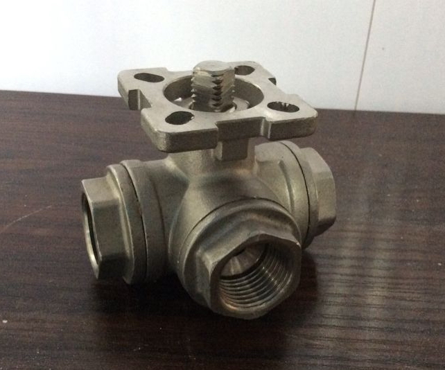 高平台三通球阀