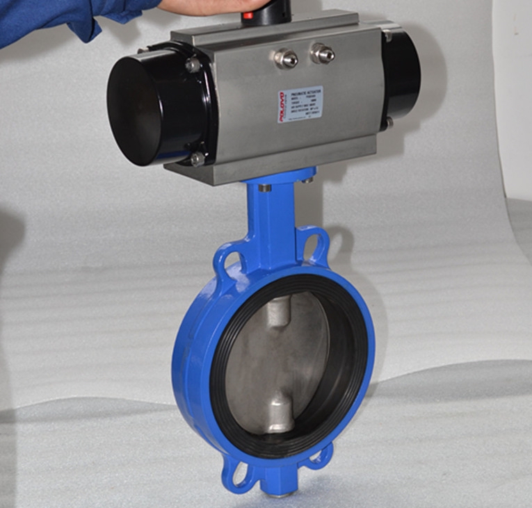 气动对夹式蝶阀图片